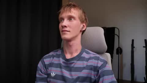 Snapshot of j_akira13 chatting on 5, 11, 2025 Danny online show from 5, 11, 2025