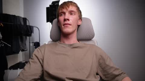 Snapshot of j_akira13 chatting on 16, 11, 2025 Danny online show from 16, 11, 2025