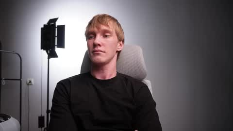 Snapshot of j_akira13 chatting on 19, 11, 2025 Danny online show from 19, 11, 2025