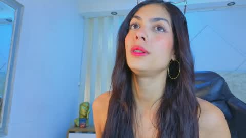 j_belle_ online show from 3, 4, 2026