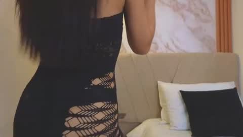 Snapshot of j_belle_ chatting on 11, 6, 2026 j_belle_ online show from 11, 6, 2026