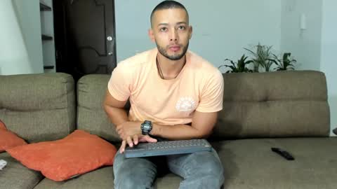 Calix  Independient model Insta and twt Calixsnake online show from 30, 12, 2024