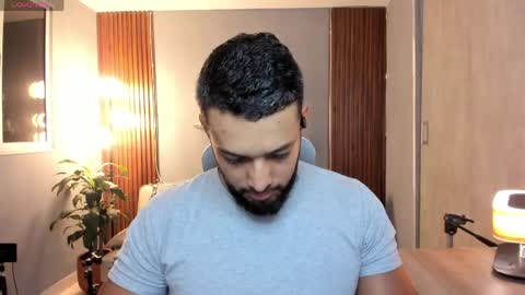 Snapshot of j_calix chatting on 21, 5, 2026 Calix Independient model Insta and twt Calixsnake online show from 21, 5, 2026
