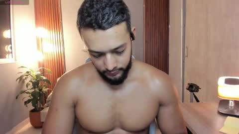 Snapshot of j_calix chatting on 22, 5, 2026 Calix Independient model Insta and twt Calixsnake online show from 22, 5, 2026