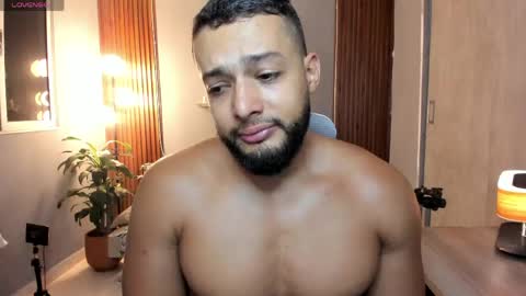 Snapshot of j_calix chatting on 26, 5, 2026 Calix Independient model Insta and twt Calixsnake online show from 26, 5, 2026