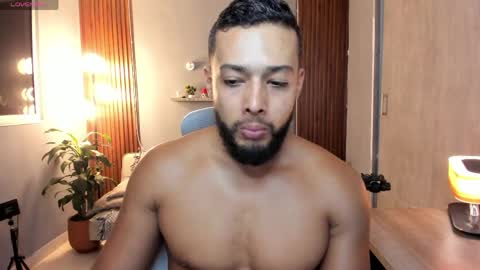 Snapshot of j_calix chatting on 29, 5, 2026 Calix Independient model Insta and twt Calixsnake online show from 29, 5, 2026