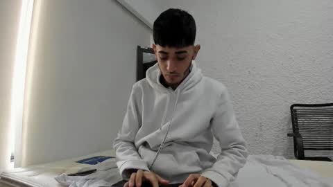 j_martony online show from 27, 11, 2025