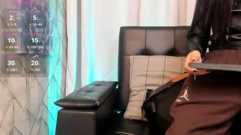 Snapshot of jaadewest_ chatting on 29, 7, 2026 Jade West online show from 29, 7, 2026