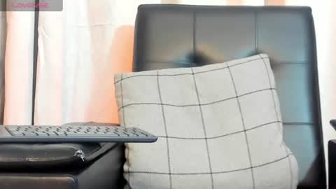Snapshot of jaadewest_ chatting on 30, 7, 2026 Jade West online show from 30, 7, 2026