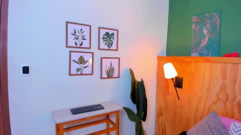 Snapshot of jabob_coper chatting on 19, 11, 2025 David online show from 19, 11, 2025