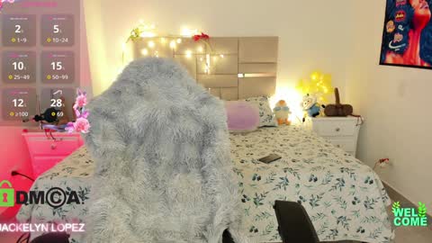 Snapshot of jackelyn_lopezz chatting on 4, 2, 2025 Jacky online show from 4, 2, 2025