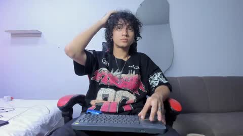 Jackes Taylor online show from 7, 4, 2026