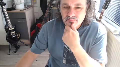 Jack independent model  online show from 12, 4, 2026