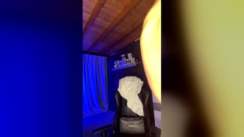 JC online show from 5, 4, 2026