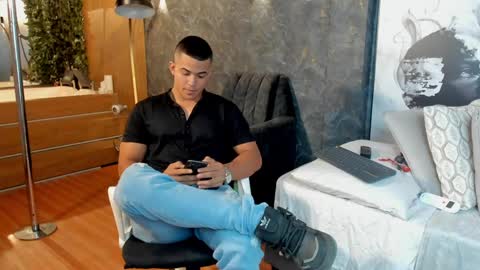 Jackson Bell online show from 27, 1, 2025