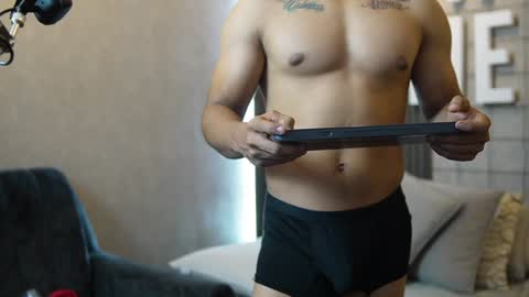 Jackson Bell online show from 1, 2, 2025