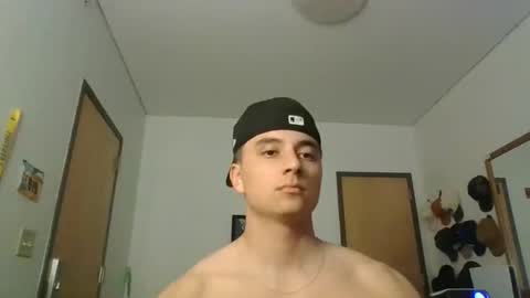 Snapshot of jackstrongof chatting on 22, 5, 2026 ImZacharyTyler online show from 22, 5, 2026