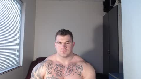 Snapshot of jackyhuge chatting on 4, 1, 2025 Jacky online show from 4, 1, 2025