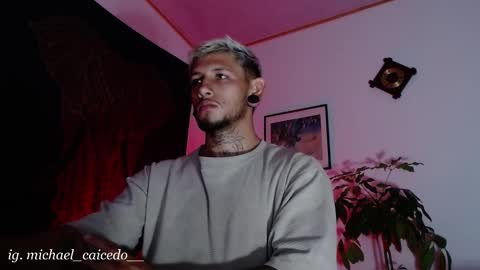 Michael Caicedo online show from 28, 9, 2025