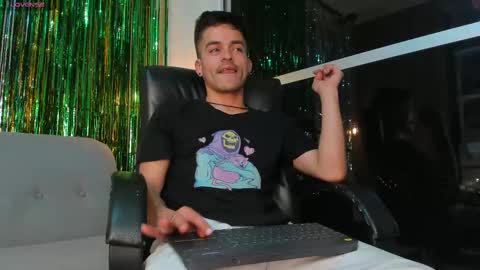 Snapshot of jacobstones_ chatting on 10, 3, 2025 JACOB STONES online show from 10, 3, 2025