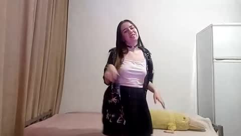 jacquelynsundin online show from 20, 10, 2025
