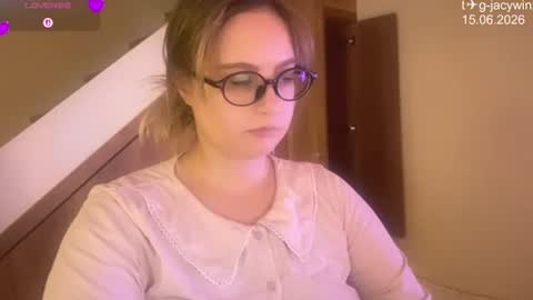 Snapshot of jacywinslat chatting on 15, 6, 2026 jacywinslat online show from 15, 6, 2026