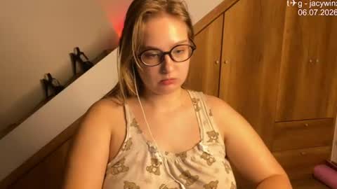 Snapshot of jacywinslat chatting on 6, 7, 2026 jacywinslat online show from 6, 7, 2026