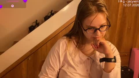 Snapshot of jacywinslat chatting on 12, 7, 2026 jacywinslat online show from 12, 7, 2026