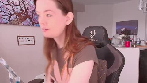 Jade49 online show from 5, 4, 2026