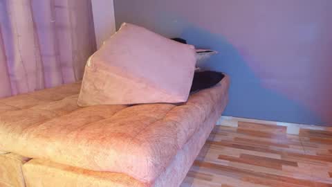  Jade Brunete  online show from 17, 4, 2026