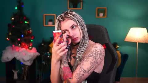 Snapshot of jade_castle chatting on 15, 12, 2024 jade_castle online show from 15, 12, 2024