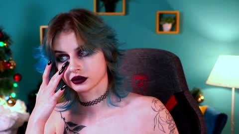 Snapshot of jade_castle chatting on 5, 1, 2025 jade_castle online show from 5, 1, 2025