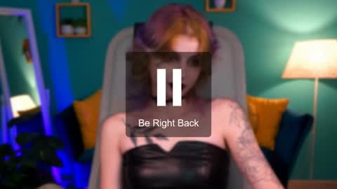 Snapshot of jade_castle chatting on 1, 2, 2025 jade_castle online show from 1, 2, 2025