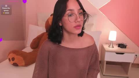 Jade online show from 10, 10, 2025