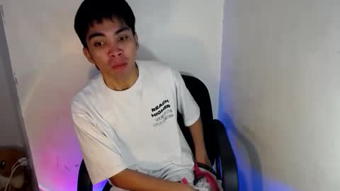 Snapshot of jade_kaizo chatting on 4, 12, 2024 Jade online show from 4, 12, 2024