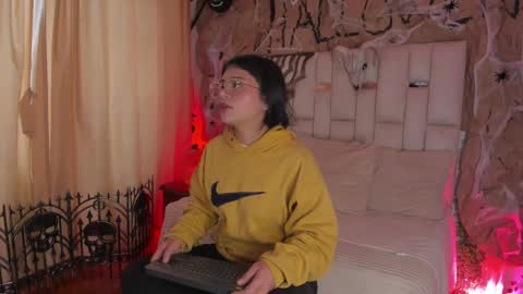 ade online show from 21, 10, 2025