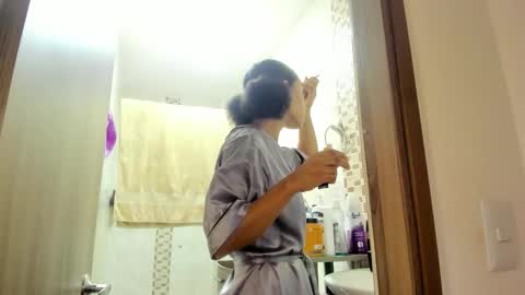 Snapshot of jade_obi chatting on 22, 10, 2025 Jade smile online show from 22, 10, 2025