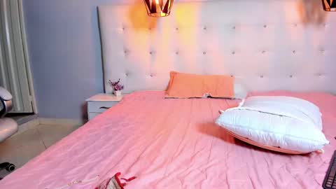 Snapshot of jade_scarllet chatting on 21, 12, 2024 karlla scarlet online show from 21, 12, 2024