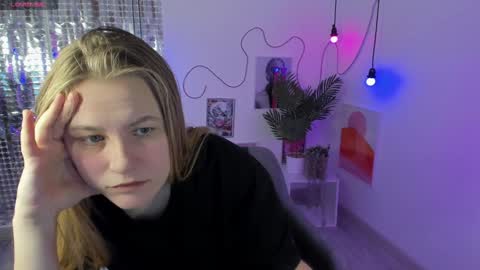 Jade online show from 15, 12, 2024