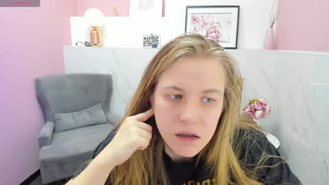 Jade online show from 25, 1, 2025