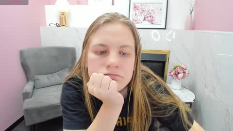 Jade online show from 26, 1, 2025