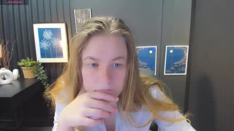 Jade online show from 12, 10, 2025