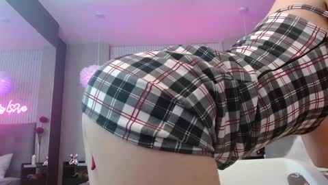 Snapshot of jade_storm_ chatting on 9, 1, 2025 JADE online show from 9, 1, 2025