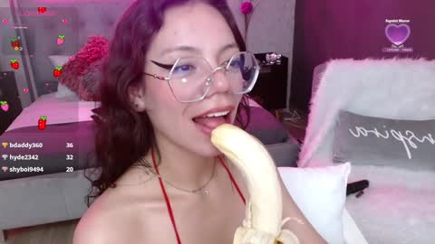 Snapshot of jade_storm_ chatting on 1, 3, 2025 JADE online show from 1, 3, 2025