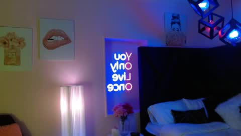 Snapshot of jade_storm_ chatting on 12, 9, 2025 JADE online show from 12, 9, 2025