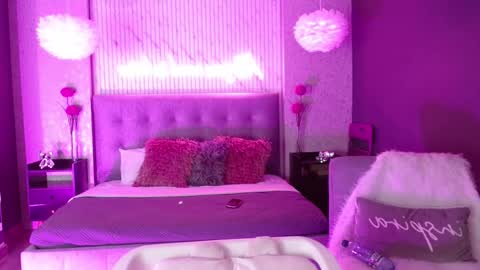 Snapshot of jade_storm_ chatting on 25, 9, 2025 JADE online show from 25, 9, 2025