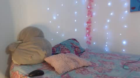 Jade Watson online show from 17, 12, 2025