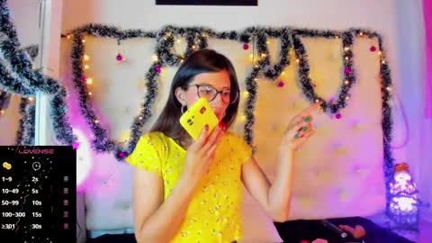 Snapshot of jade_white_ chatting on 23, 12, 2024 jade white online show from 23, 12, 2024