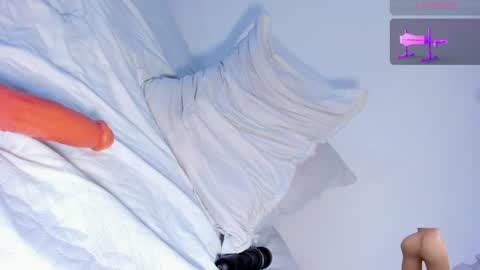 jadee__ online show from 13, 1, 2025