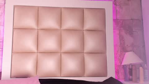 jadeestudios online show from 24, 1, 2025